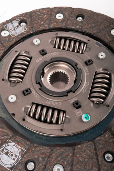 Диск сцепления ведомый+нажимной LADA XRAY/Vesta без выжимн подш. КПП-JR5 к-т HOLA HOLA CH01031