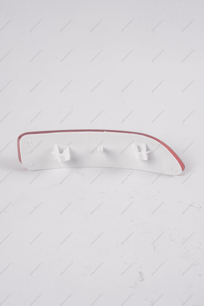 Катафот заднего бампера LADA Largus/Лада Ларгус левый (плас) Renault RENAULT 8200751779