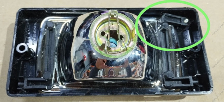 УЦКЕНКА Фара новая ВАЗ-2123 противотуманная левая/правая (ВОSCН) 1шт. (старого образца до 03.2009 г.в.) ( Сломано регклировочное крепление ) Lada LADA 676512.002-01Р