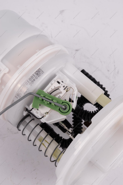 Насос топливный LADA Xray/ Logan (14-) Kaptur (16-) ORIGINAL Renault RENAULT 172022047R