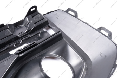 Облицовка переднего бампера левая LADA ISKRA Lada LADA 269161134R