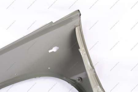 Крыло ВАЗ-2123 переднее правое Шеви-Бертоне с отв. под молдинг нов/обр Lada LADA 212308403010750