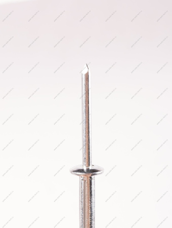 Заклепка(метал) крепления моторредуктора RENAULT Sandero/Logan Ukor Auto Ukor Auto U0706001