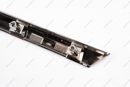 Молдинг верхний левый (хром) LADA ISKRA CROSS Lada LADA 620811149R