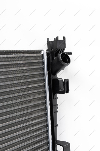 Радиатор охлаждения RENAULT Duster/Рено Дастер 2015- Renault RENAULT 214100078R