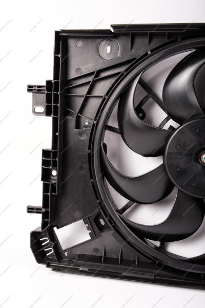 Вентилятор охлаждения с кожухом LADA Vesta/Веста/ XRay KORTEX KORTEX KFD076