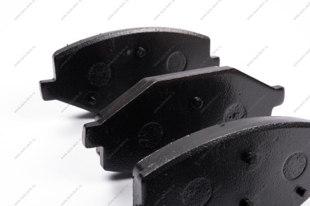 Колодки тормозные дисковые передние (керамические) Geely Coolray / Belgee X50 GEELY Geely 4048046400