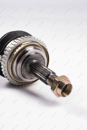 Привод ВАЗ-2170/1118/2190 левого переднего колеса в сборе с АБС Pilenga Pilenga AXP1120