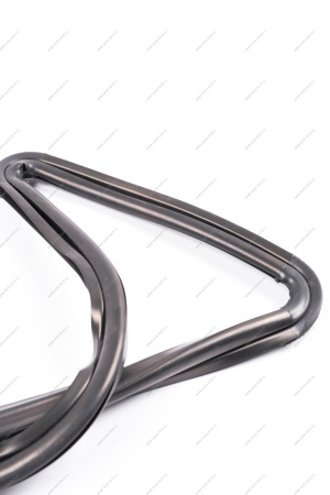 Уплотнитель стекла ВАЗ-2121 боковины правый/левый (БРТ) Lada LADA 21215403122Р