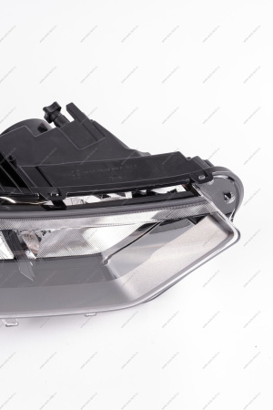 Блок-фара правая СЕРАЯ окантовка LADA NIVA TRAVEL c 16.01.2024 ORIGINAL Lada LADA 8450087158