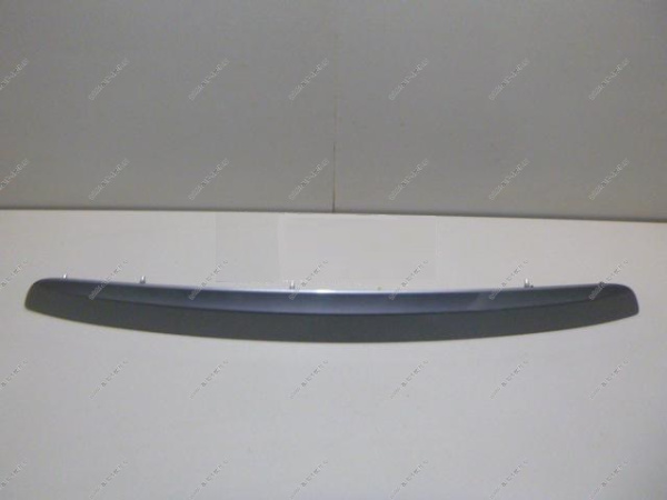 Накладка CHEVROLET Aveo T300 подсветки номера GM  95273758