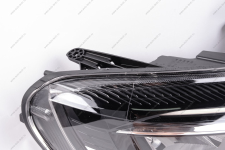 Фара правая светодиодная LADA Vesta NG ORIGINAL Lada LADA 8450040000