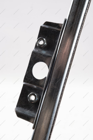 Обойма ВАЗ-2109 опускного стекла передняя правая АвтоВАЗ LADA 21090-6103220-10