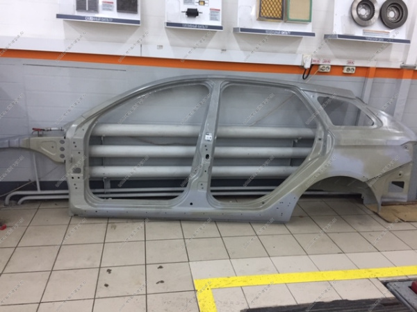 БОКОВИНА КУЗОВА ЛЕВАЯ В СБОРЕLada Vesta SW Cross Lada LADA 8450102340