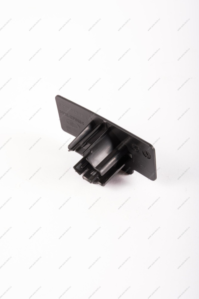 Держатель датчика системы парковки задний крайний левый LADA Vesta FL Lada LADA 8450042424