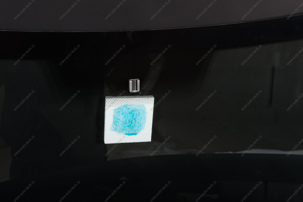 Стекло лобовое тонирован. зеленое Tinted тонирован.с держателем зеркала RENAULT Logan/LADA Largus (AGC) Lada LADA 4148286