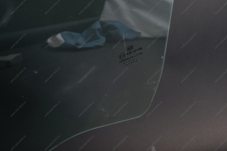 Стекло двери переднее левое Tinted тонирован.) LADA Largus 6001546702/8200433835/803016965R (AGC) Lada AGC 4027796