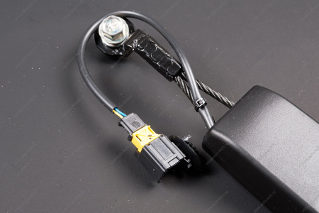 Фиксатор ВАЗ-2190 ремня безопасности переднего левый Lada LADA 8450060788