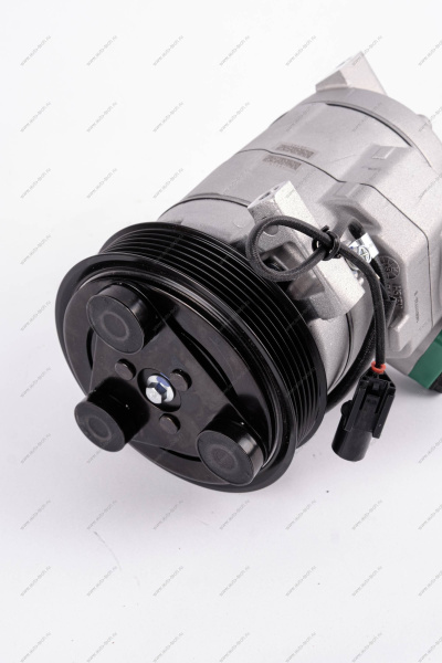 Компрессор ВАЗ-2170 кондиционера с муфтой в сборе Lada LADA 21700811101200