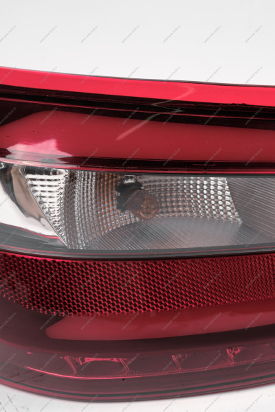 Фонарь задний наружный левый светодиодный LADA Vesta FL Россия Россия 8450040003