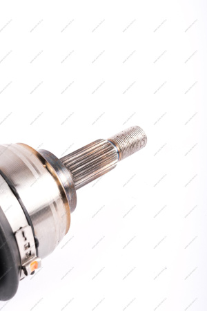 Привод правого переднего колеса (24*33зуб) LADA XRAY/Largus (GKN Driveline) Lada LADA 8450020013