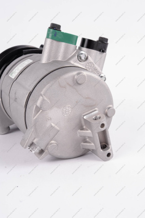 Компрессор ВАЗ-2170 кондиционера с муфтой в сборе Lada LADA 21700811101200 Компрессор ВАЗ-2170 кондиционера с муфтой в сборе Lada LADA 21700811101200