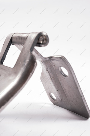 Петля ВАЗ-2107 капота правая +левая к-т Тольятти Тольятти 2107084070101163