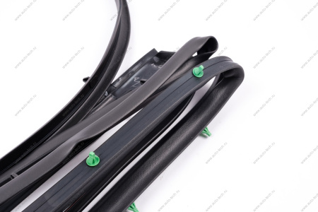 Уплотнитель проёма задней правой двери верхний LADA Vesta (AURA) Lada LADA 8450044934