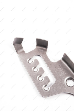 Кронштейн пружины крышки багажника неподвижный левый LADA Vesta АвтоВАЗ LADA 8450007625