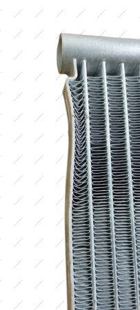 РОЗНИЦА Радиатор кондиционера новый Renault Megan I / Logan / Sandero (01-) ( Лёгкое замятие ребра жесткости нижней части ) Termal Termal 104673