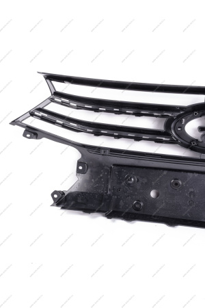 Решетка LADA Vesta NG радиатора средняя (черный лак) Lada LADA 8450042841