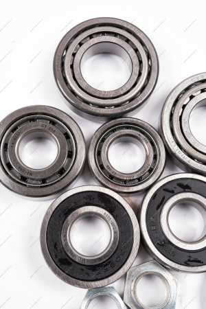 Ремкомплект КПП (5 ступ.) полный для а/м Лада Vesta (15-)/Kalina II (13-) (6 подшип +3 сальн+ 2 гайки) к-т Trialli TRIALLI CTS790