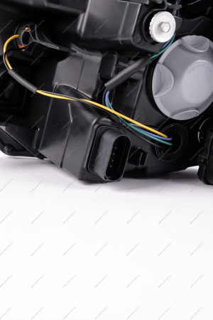 Фара LADA Vesta/Веста/SW/ SW Cross правая (с логотипом LADA) (качество оригинала) GAMMA GAMMA АБФ-8002R