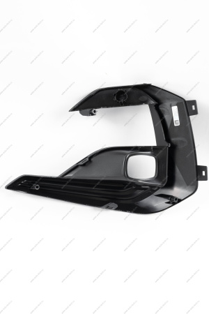 Облицовка ПТФ левая ( без отв под парктроник) LADA Vesta SW Cross FL Lada LADA 8450041570