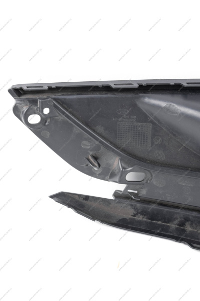 Облицовка ПТФ правая под парктроник LADA Vesta FL Lada LADA 8450041596