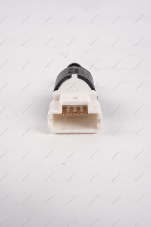 Выключатель стоп-сигнала Lada Vesta Lada LADA 8450111607