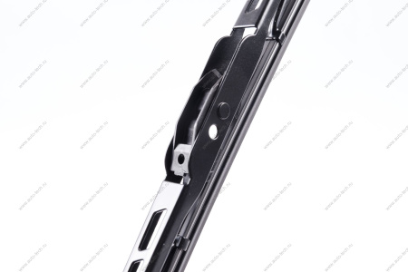 Щетка стеклоочистителя каркасная VALEO First VFR45 18,/450 мм VALEO VFR45