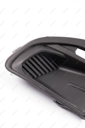 Заглушка переднего бампера правая +левая (FL) LADA GRANTA 2018- кампласт КАМПЛАСТ-Т ООО г. Тольятти 8450100962+63