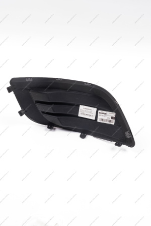 Заглушка переднего бампера LADA Largus/Лада Ларгус противотуманной фары левая (,Полад, г. Тольятти) Lada LADA 8450000251