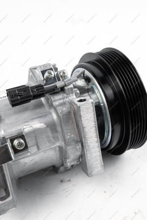 Компрессор Logan II кондиционера Renault RENAULT 926004634R