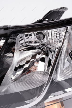 Фара левая (лампа H7) LADA Largus (FL) NEW Lada LADA 8450092037