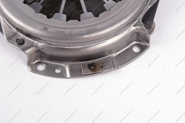 Комплект сцепления (корзина, диск, подш.) ВАЗ-2108-2115 LADA LADA 21090160100000