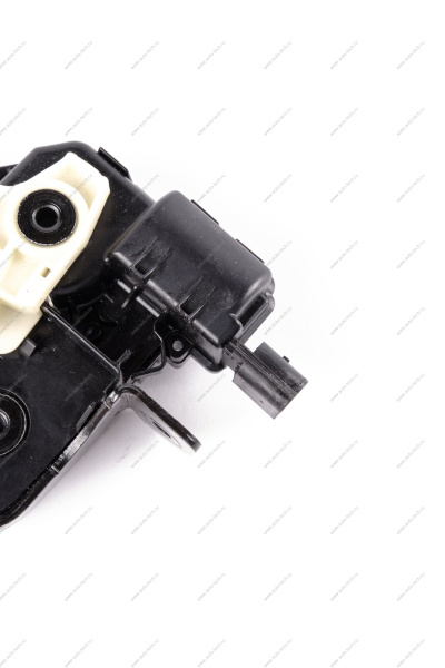 Замок крышки багажника / двери задка с электроприводом, двухпозиционный (FL) LADA GRANTA 2018- Lada LADA 8450110740