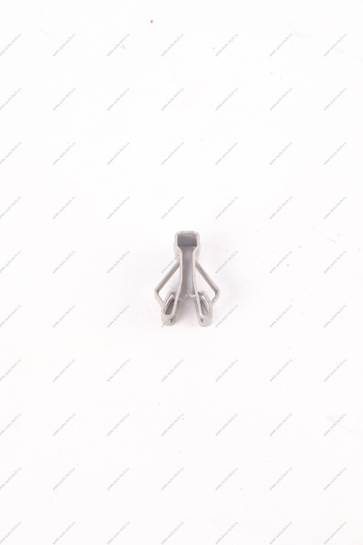 Клипса LADA XRAY (крепления молдинга переднего крыла к 638756003R/638747580R Renault RENAULT 769845391R