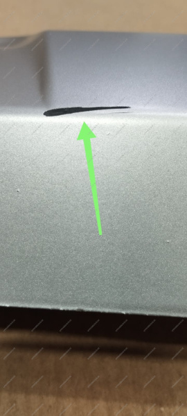 РОЗНИЦУ Накладка новая LARGUS Cross/LARGUS Cross FL заднего бампера центральная (цвет серебристый) ( Царапина ) Lada LADA 8450009372