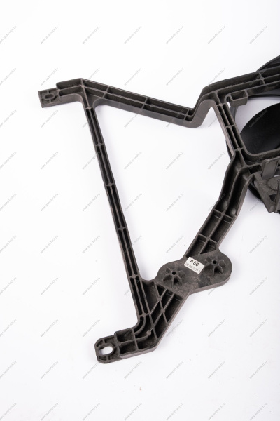 Вентилятор охлаждения с кожухом без кондиц. LADA Largus/Лада Ларгус Lada LADA 214812180R