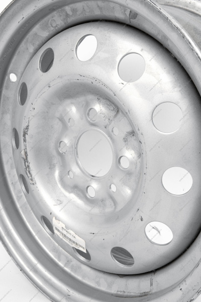 Диск колесный ВАЗ-2170 R-14 штамп. цвет серебристый АвтоВАЗ LADA 21700-3101015-02