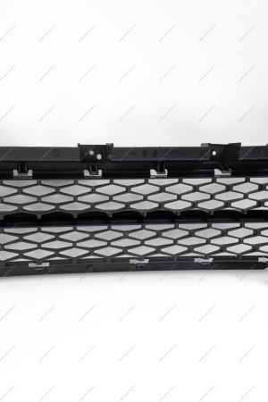 Решетка переднего бампера нижняя LADA Largus (FL) NEW Lada LADA 8450090847