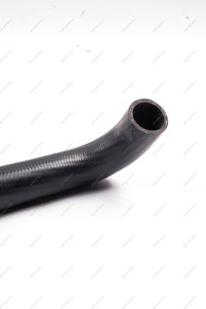 Шланг подводящий радиатора охлаждения Lada Vesta (верхний) (БРТ) Lada LADA 21801303025Р