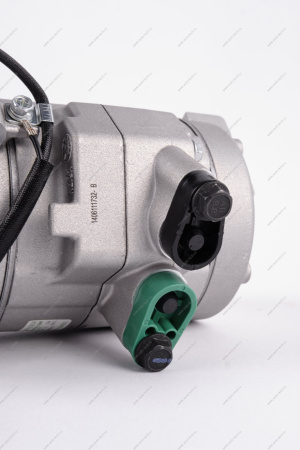 Компрессор ВАЗ-2170 кондиционера с муфтой в сборе Lada LADA 21700811101200